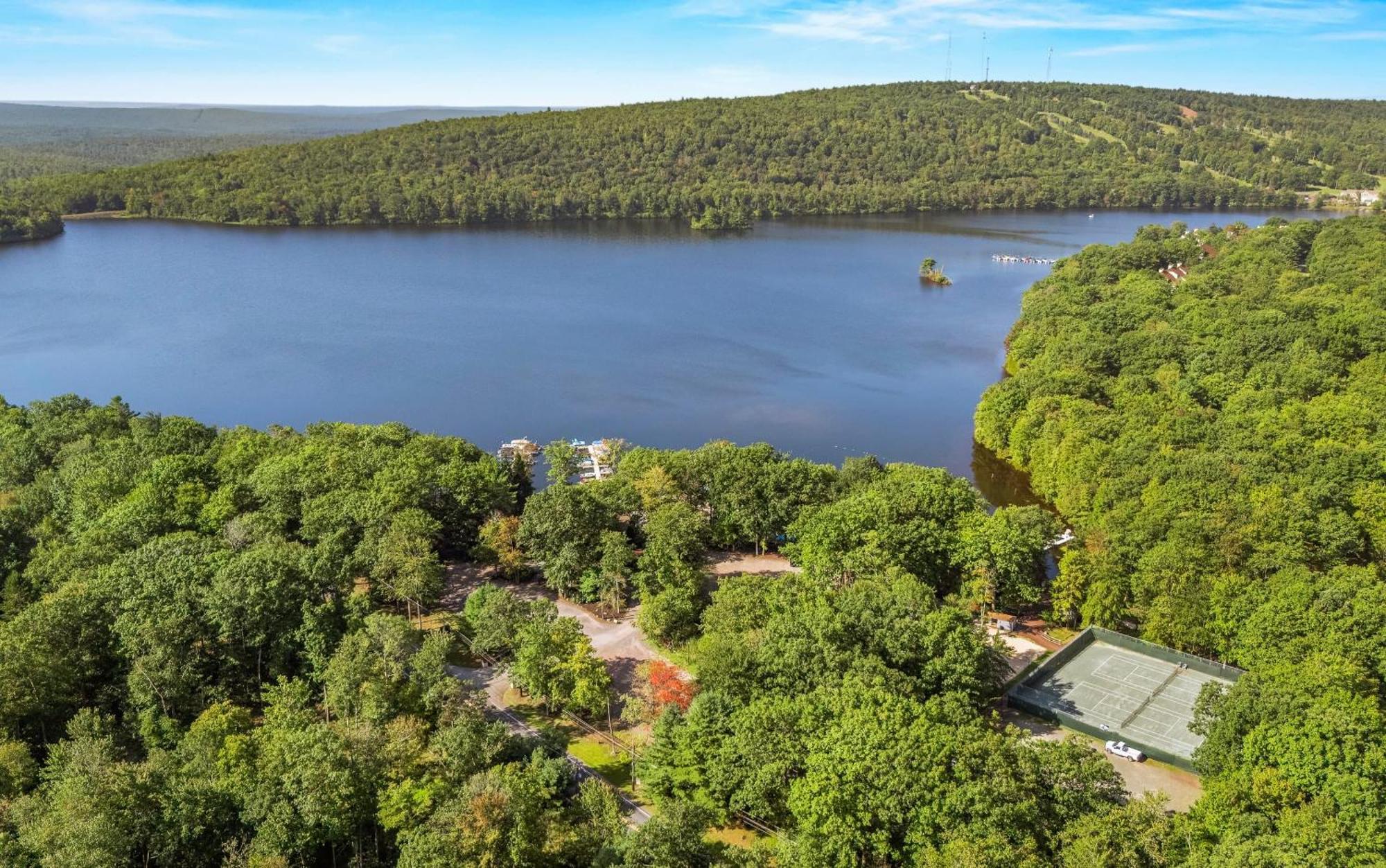 Highland Hideaway By Avantstay Group Poconos Retreat W Patio Game Room Lake Harmony Bagian luar foto